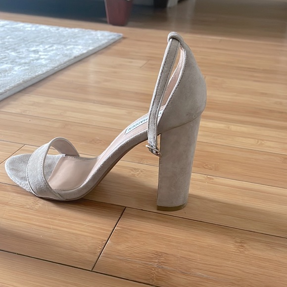 Steve Madden heels. Great condition. - Picture 2 of 2